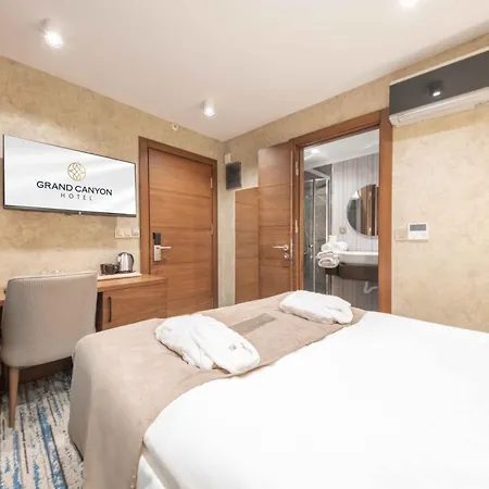 Grand Canyon 酒店 *